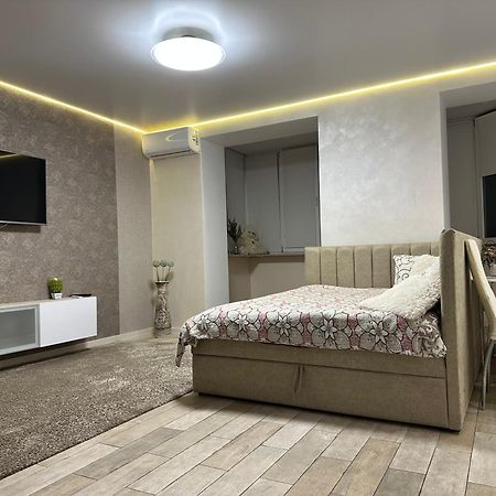 Проулок Нижний Береговой 2 Khmelʼnytsʼkyy Dış mekan fotoğraf